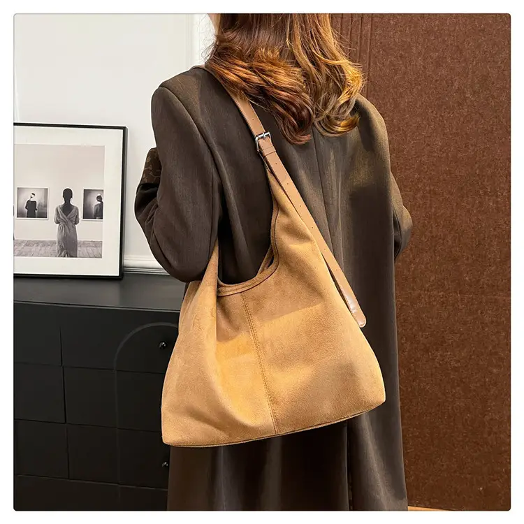 Black Suede Shoulder Bag 2024 Autumn Winter New Vintage — feature 12