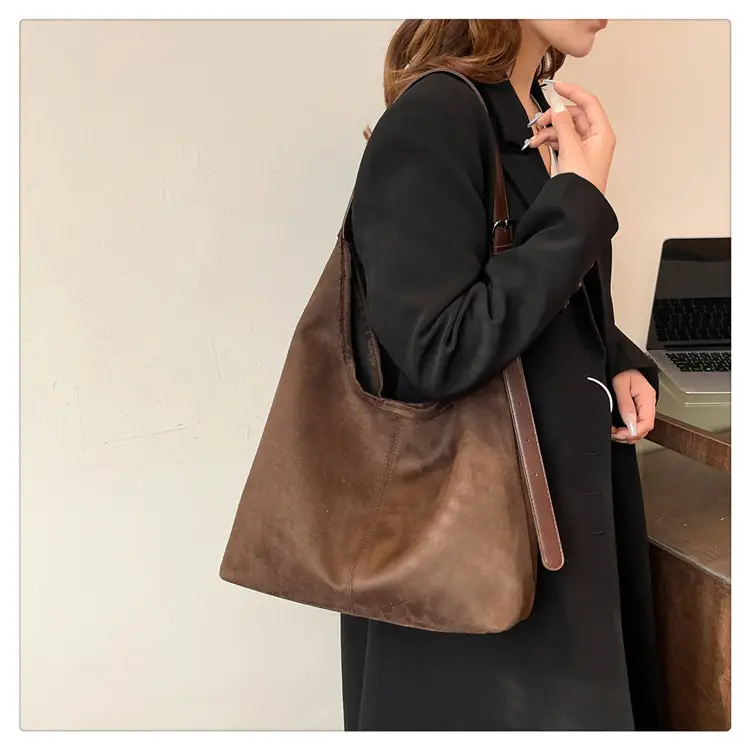 Black Suede Shoulder Bag 2024 Autumn Winter New Vintage — feature 15