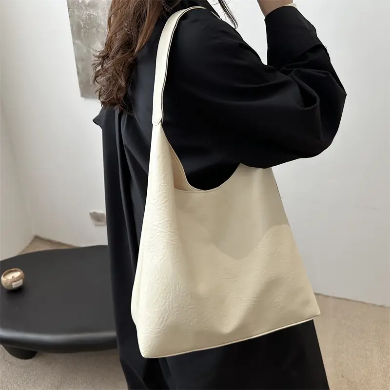 Black Retro Shoulder Tote Bag Large Capacity - Image 7