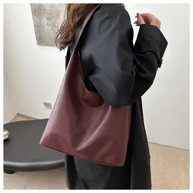 Black Retro Shoulder Tote Bag Large Capacity — feature 17