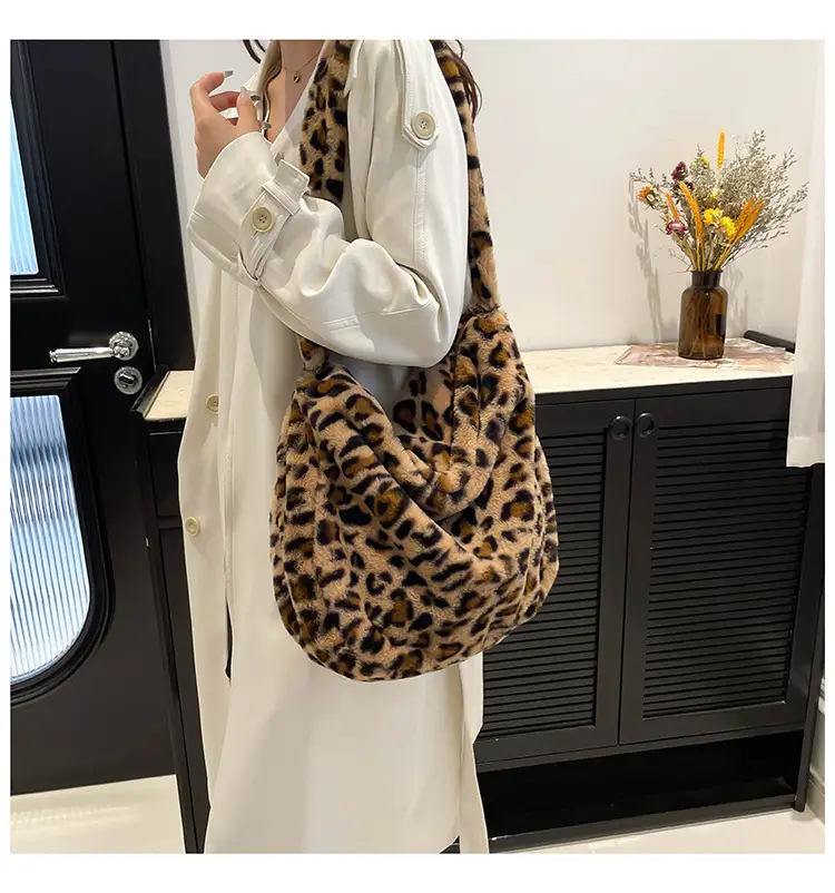 Women Leopard Print Crossbody Bag 2024 Winter — feature 21