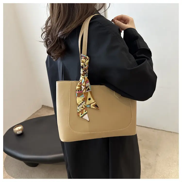 Elegant Black Silk Scarf Hand Tote Bag for Women — feature 11