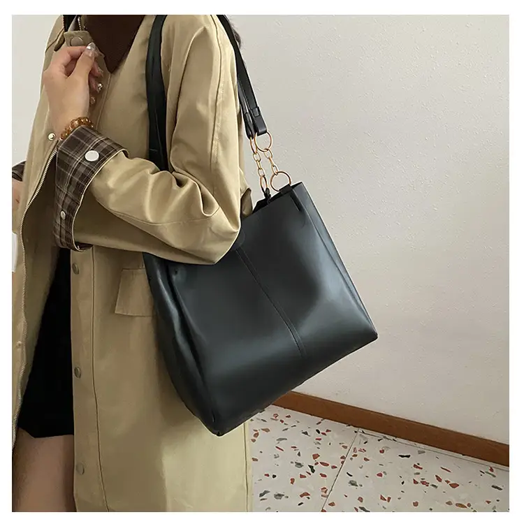 Two-Piece Black Leather Shoulder Tote & Crossbody Bag Set — feature 10