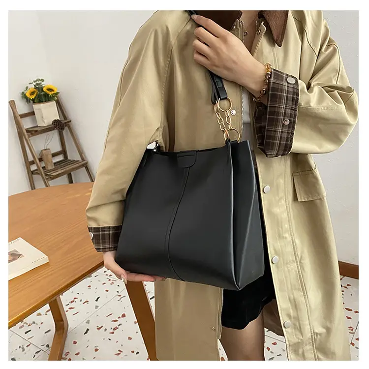 Two-Piece Black Leather Shoulder Tote & Crossbody Bag Set — feature 11