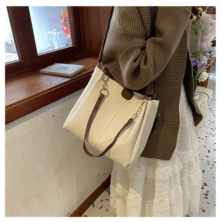 Two-Piece Black Leather Shoulder Tote & Crossbody Bag Set — feature 18