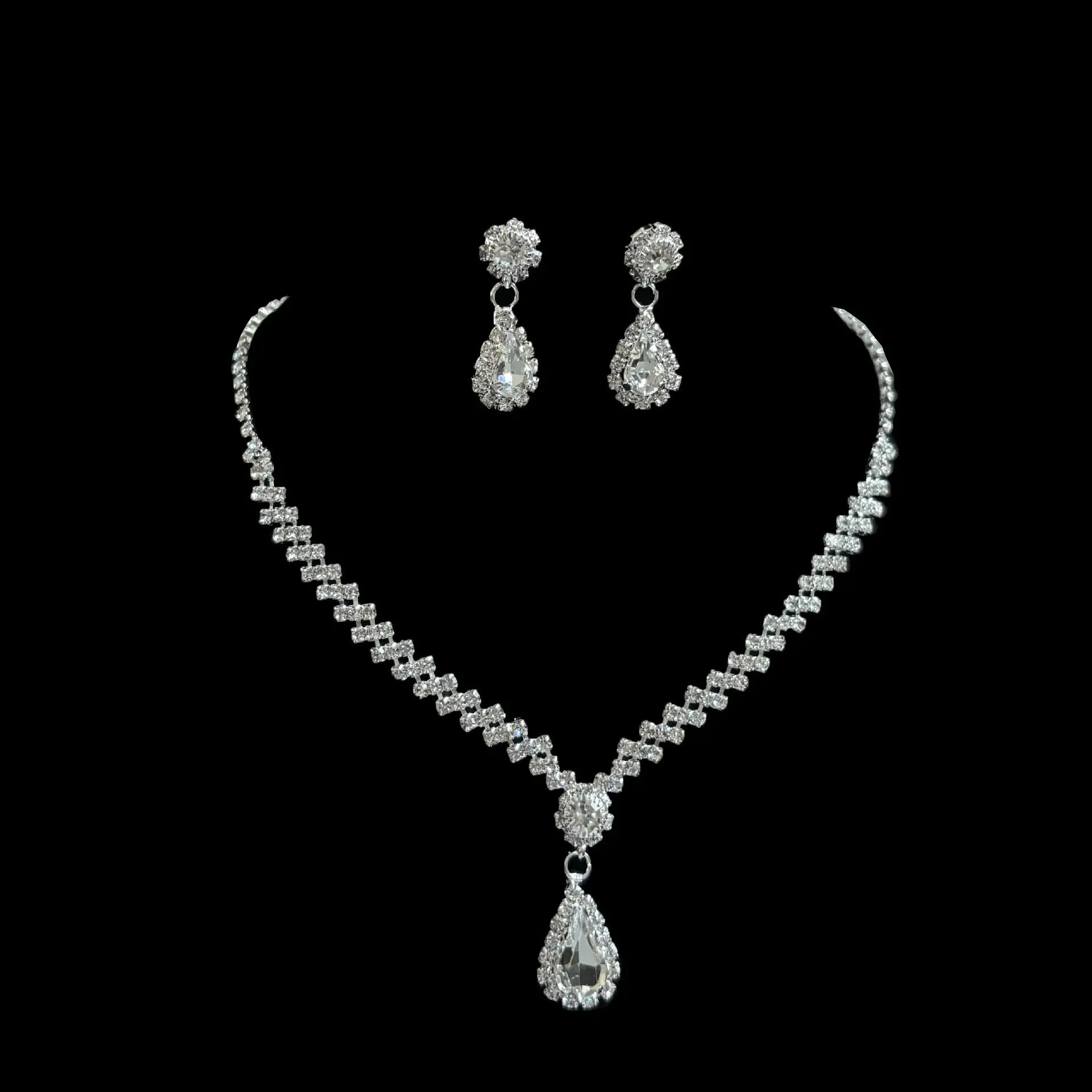Full Diamond Claw Chain Necklace Set for Women - Image 17