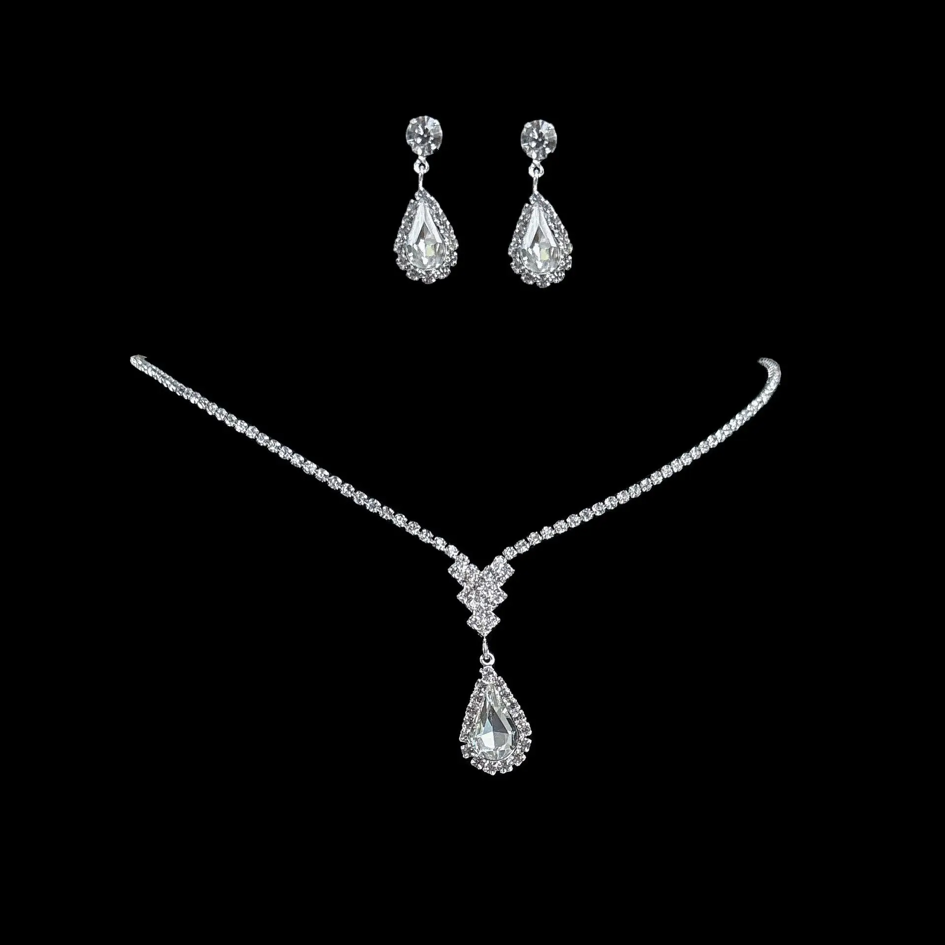 Full Diamond Claw Chain Necklace Set for Women - Image 19