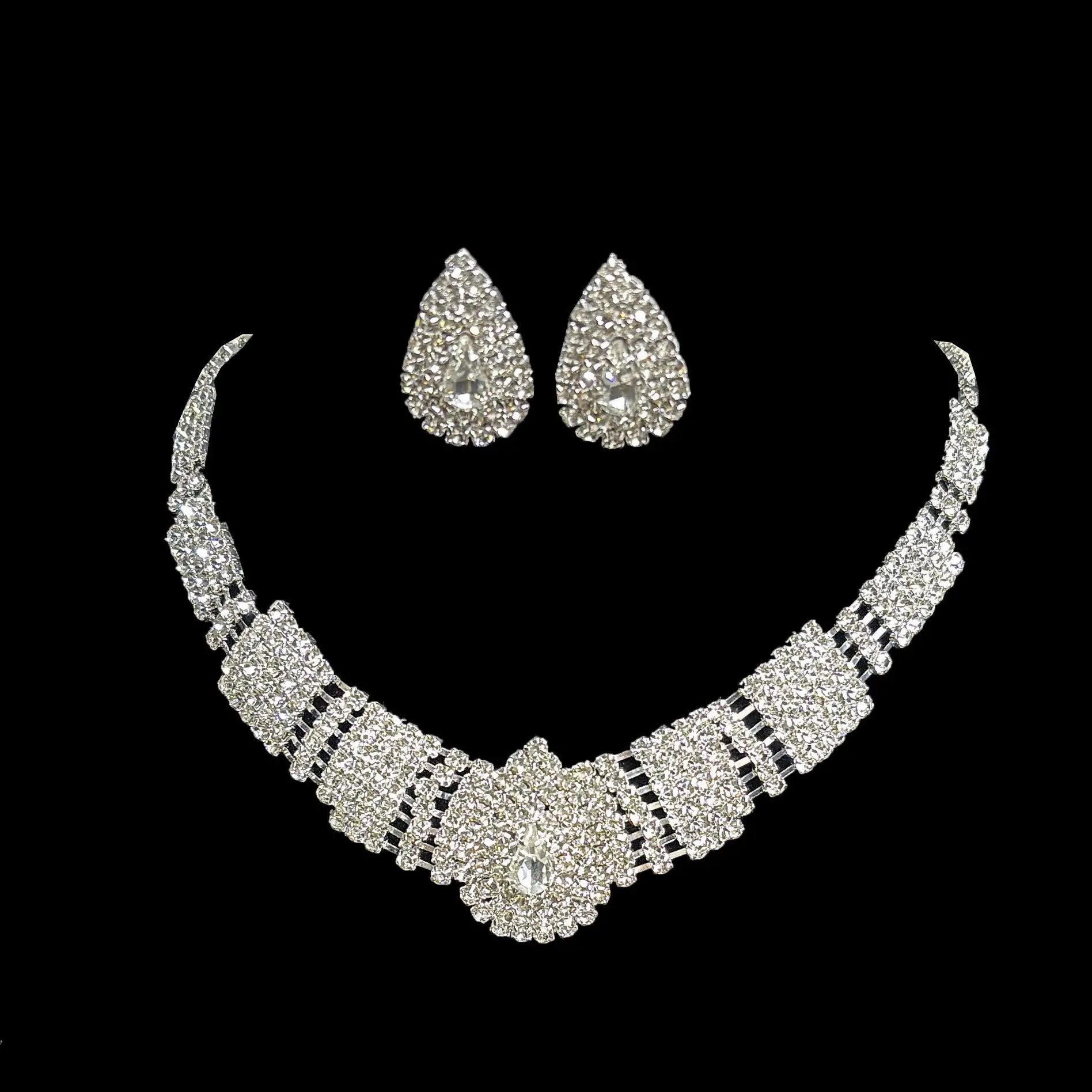 Full Diamond Claw Chain Necklace Set for Women - Image 27