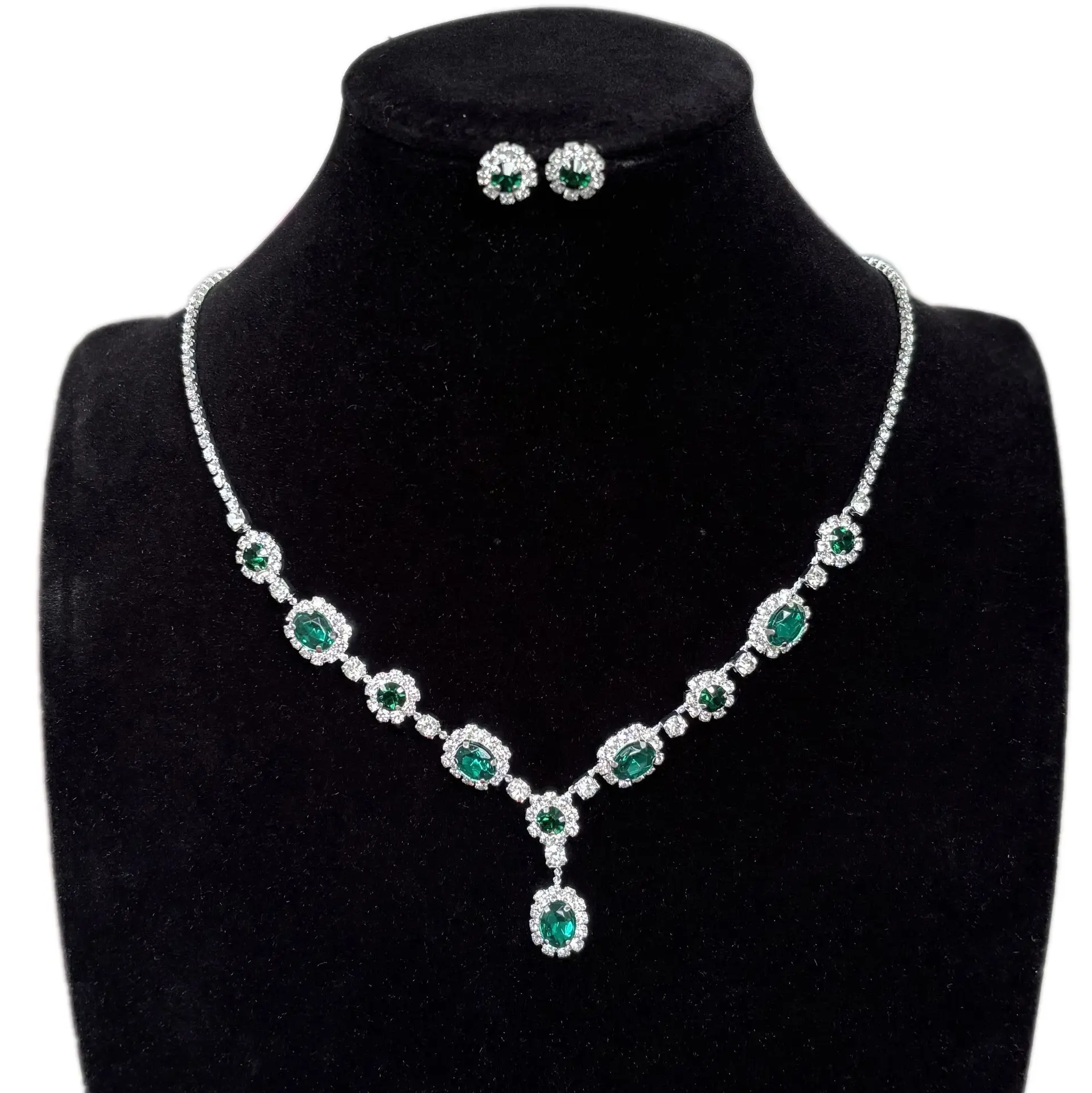 Full Diamond Claw Chain Necklace Set for Women - Image 36