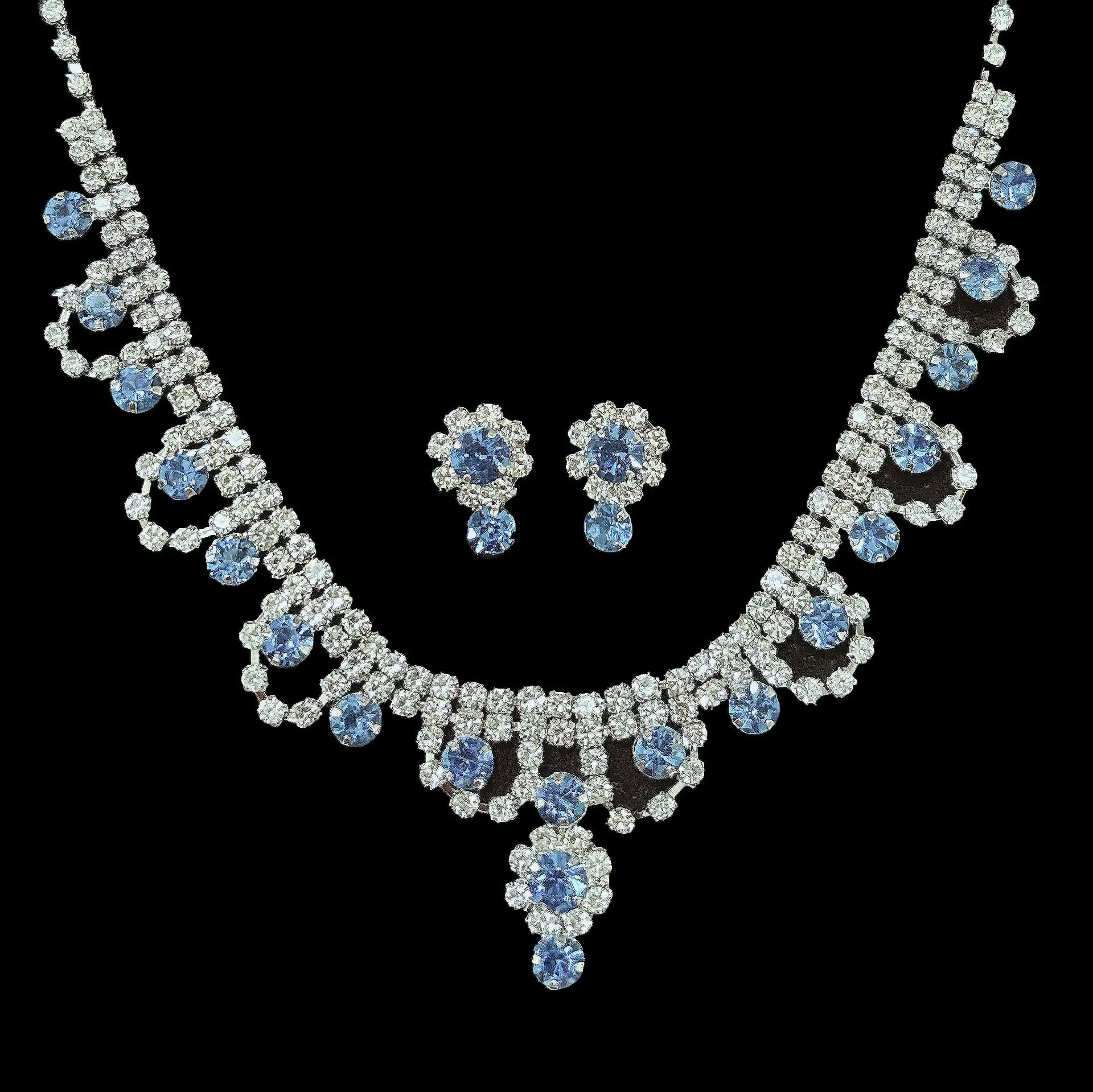 Full Diamond Claw Chain Necklace Set for Women - Image 42