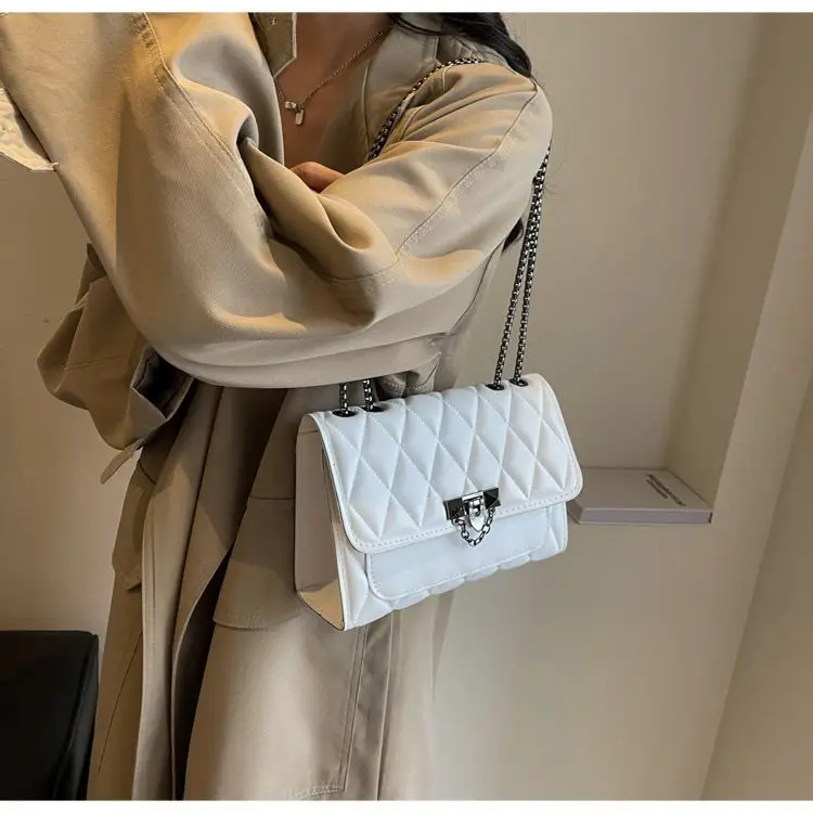Black Rhombic Chain Crossbody Bag for Women — feature 13
