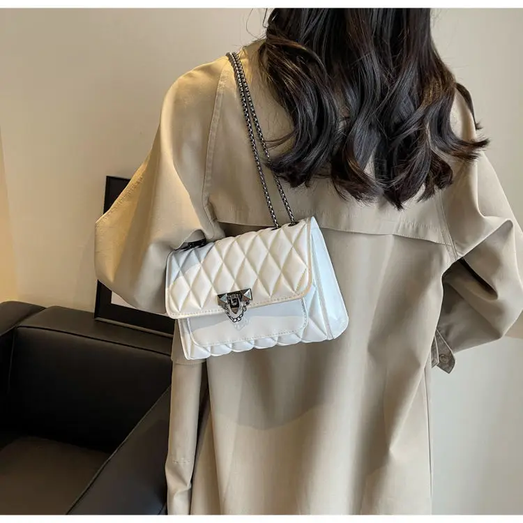Black Rhombic Chain Crossbody Bag for Women — feature 15
