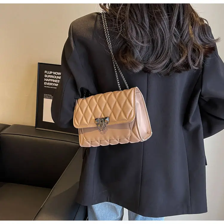 Black Rhombic Chain Crossbody Bag for Women — feature 20