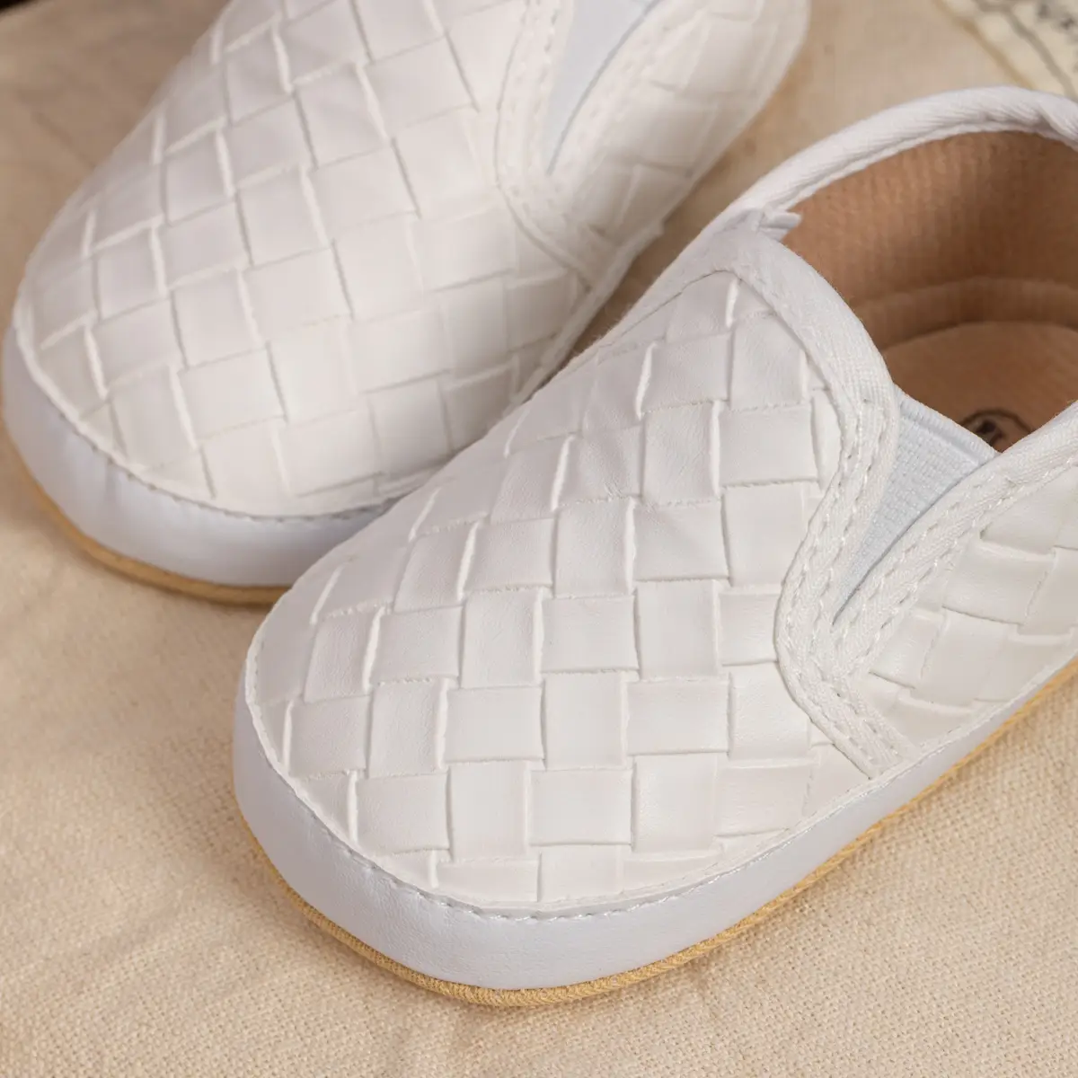 Toddler Slip-On Shoes Soft Non-Slip White — feature 10