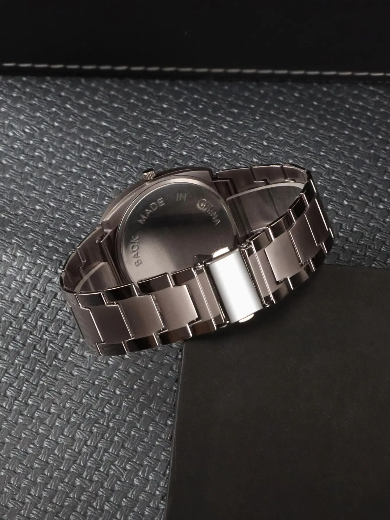 Titanium Men's Watch Gold 2714 Business Casual — feature 12