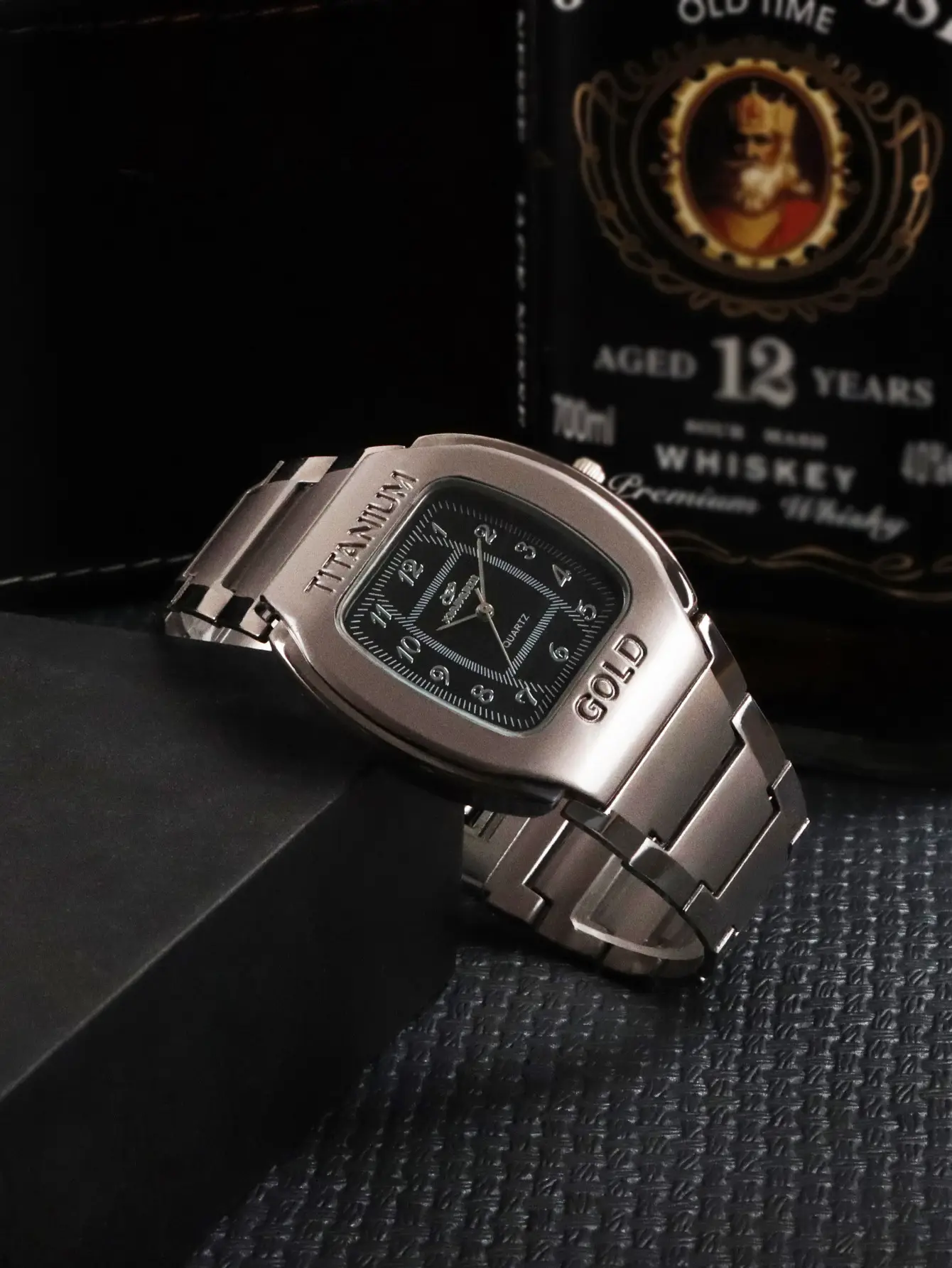 Titanium Men's Watch Gold 2714 Business Casual — feature 3