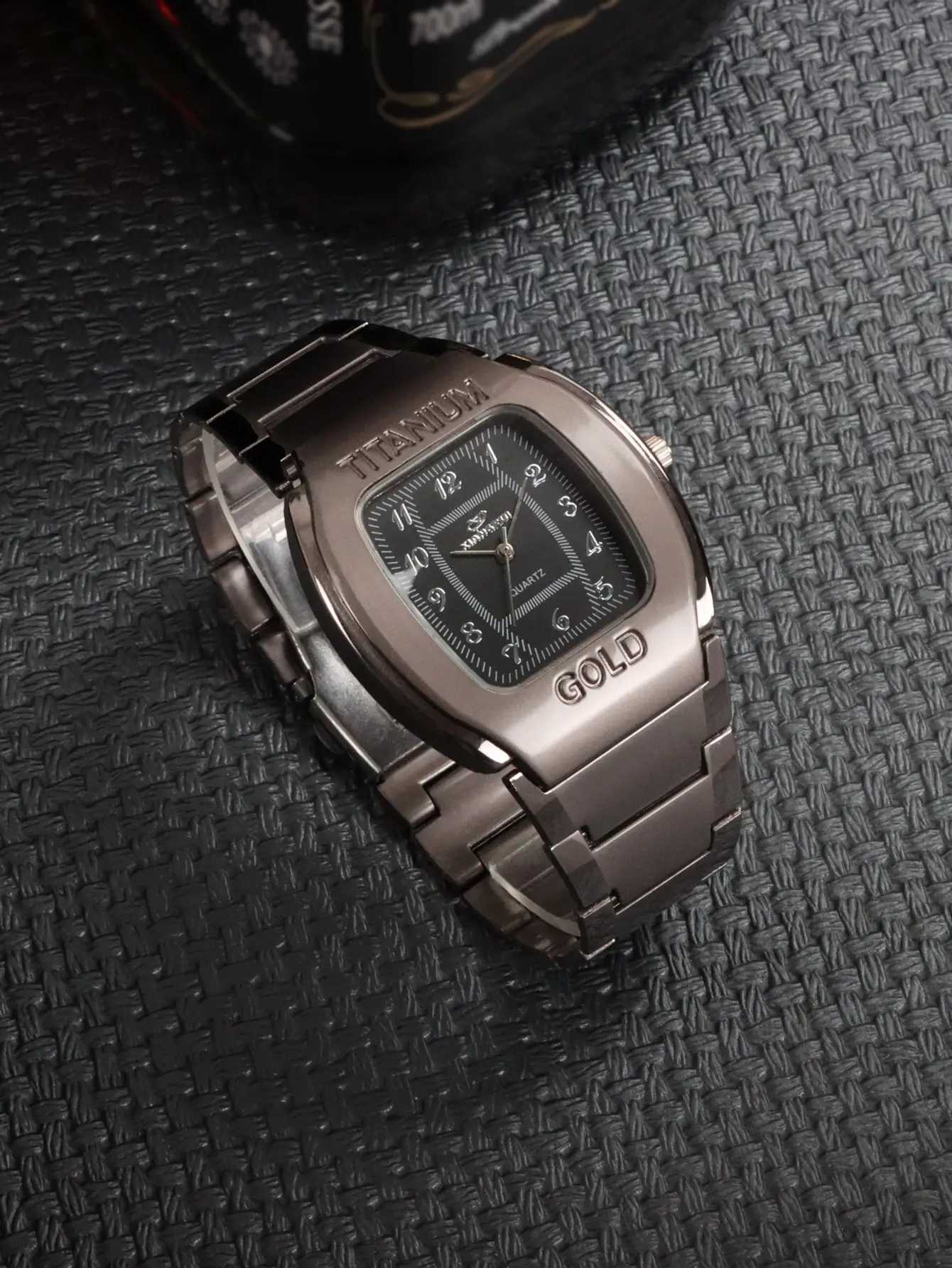 Titanium Men's Watch Gold 2714 Business Casual — feature 5