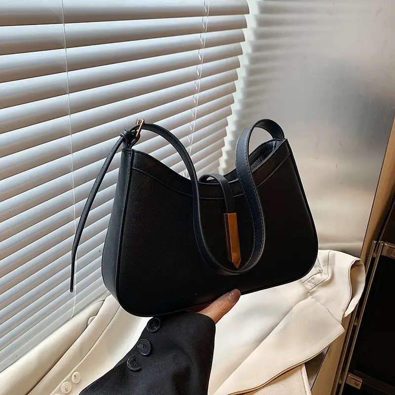 Black Retro Shoulder Bag for Women 2024 - Image 7