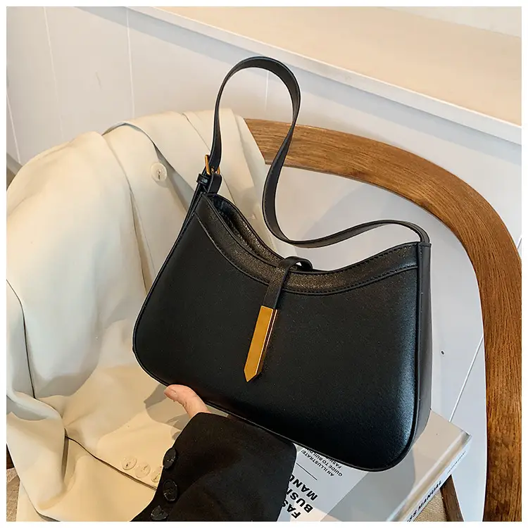 Black Retro Shoulder Bag for Women 2024 — feature 18