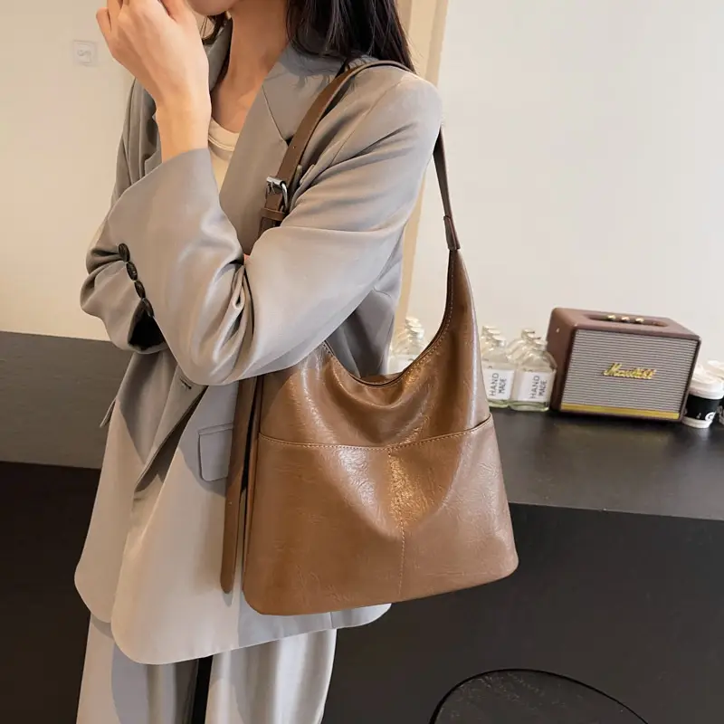 Women's Large Capacity Shoulder Bag Brown Leather - Image 8