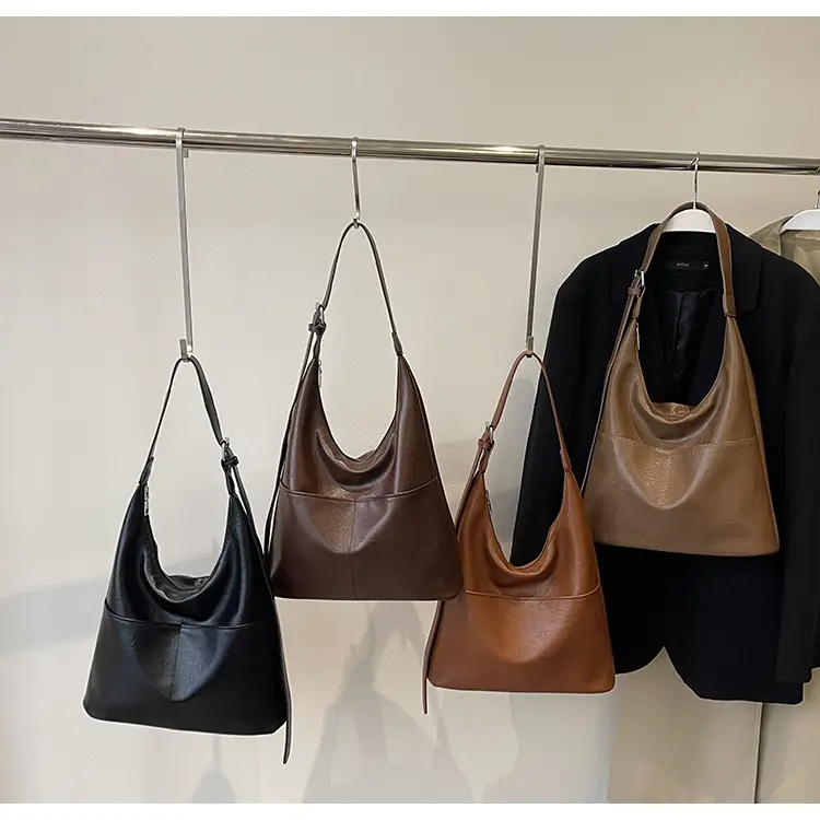 Women's Large Capacity Shoulder Bag Brown Leather — feature 13