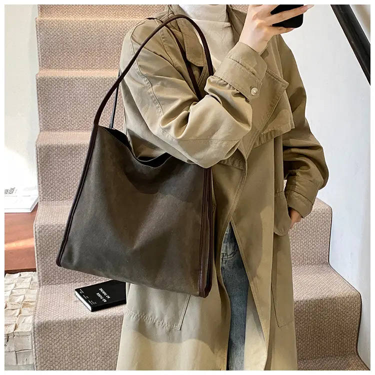 Women Retro Maroon Shoulder Bag Autumn Winter Commuter Tote — feature 11