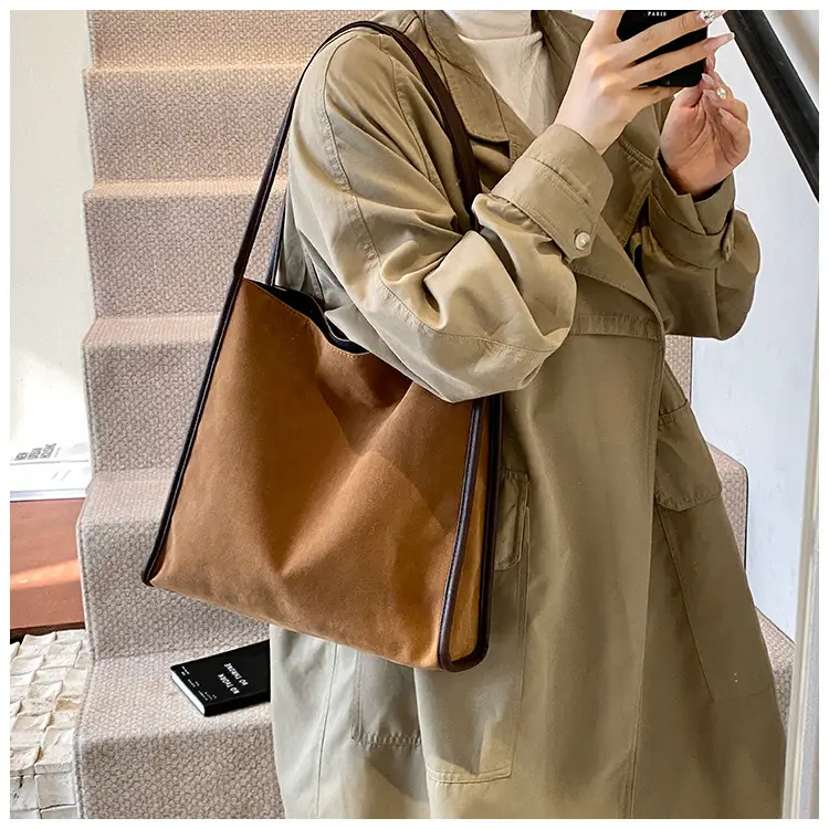 Women Retro Maroon Shoulder Bag Autumn Winter Commuter Tote — feature 15