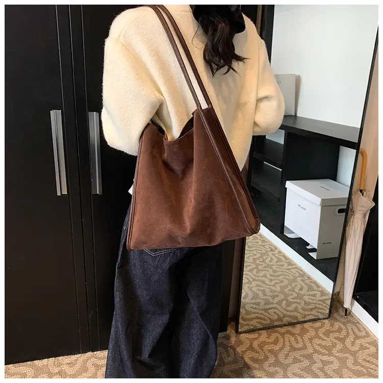Women Retro Maroon Shoulder Bag Autumn Winter Commuter Tote — feature 7