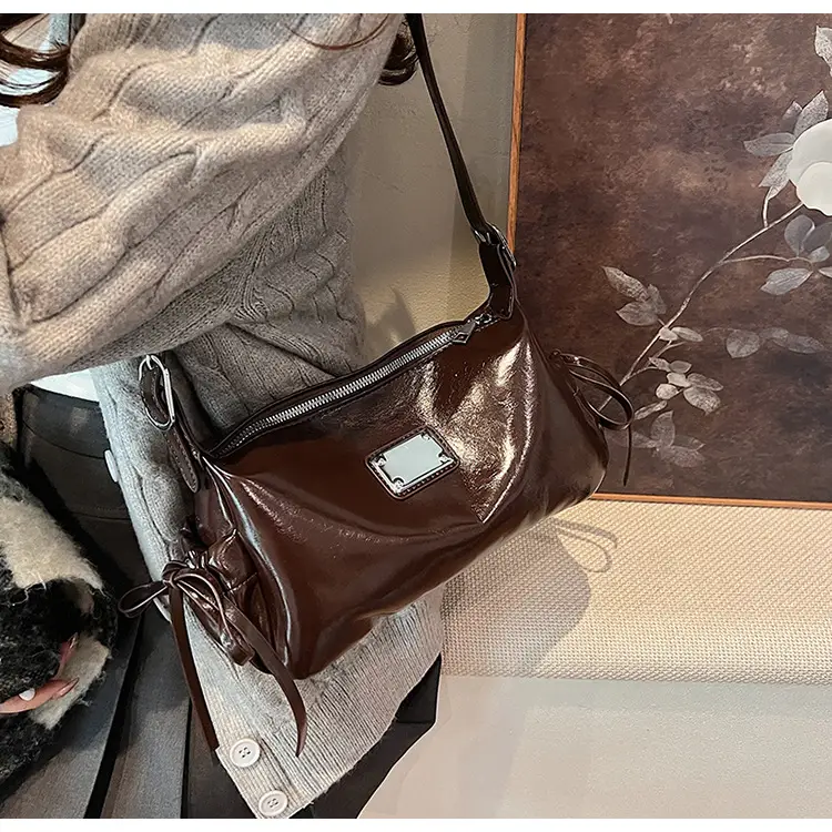 Women Crossbody Bag Black Leather 2026 New Model — feature 12