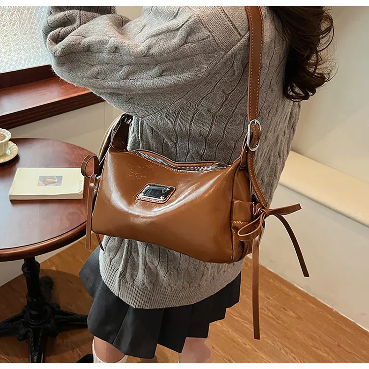 Women Crossbody Bag Black Leather 2026 New Model — feature 17