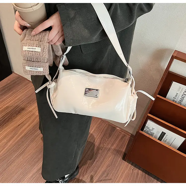 Women Crossbody Bag Black Leather 2026 New Model — feature 19