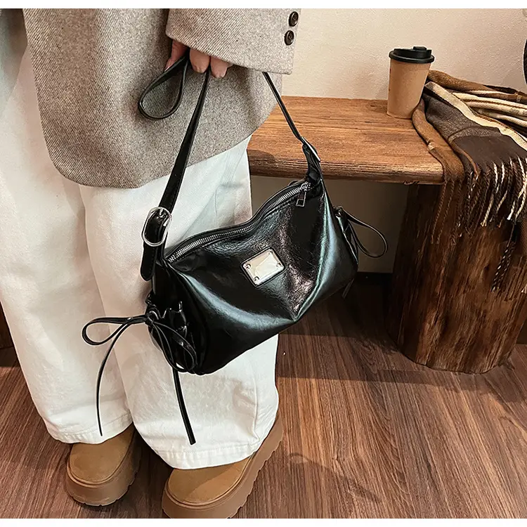 Women Crossbody Bag Black Leather 2026 New Model — feature 25