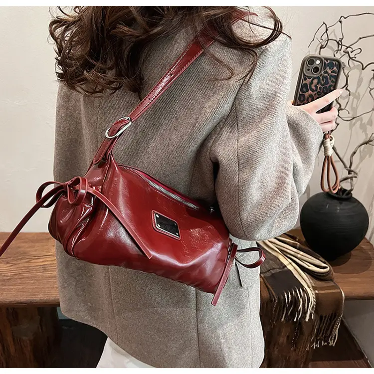 Women Crossbody Bag Black Leather 2026 New Model — feature 27