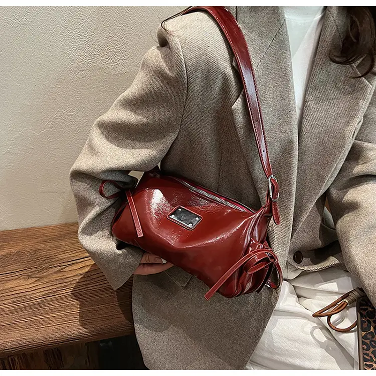 Women Crossbody Bag Black Leather 2026 New Model — feature 28