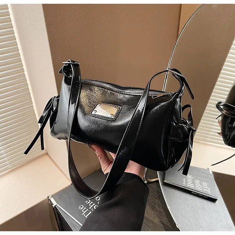 Women Crossbody Bag Black Leather 2026 New Model — feature 31