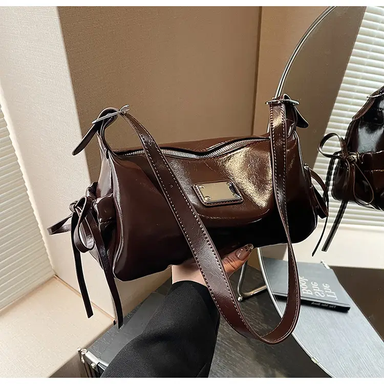 Women Crossbody Bag Black Leather 2026 New Model — feature 32