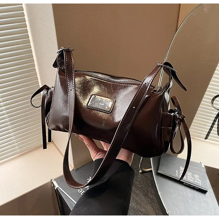 Women Crossbody Bag Black Leather 2026 New Model — feature 33