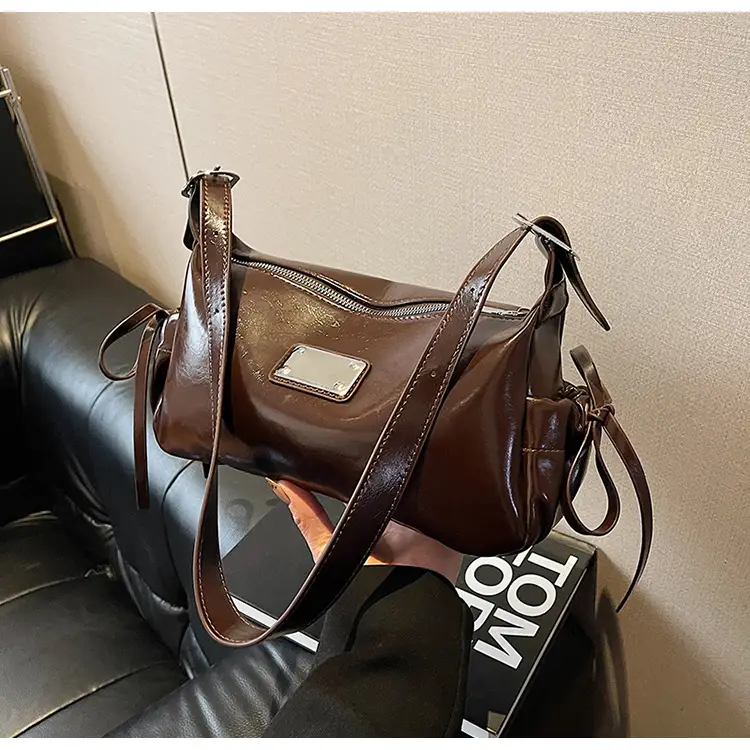 Women Crossbody Bag Black Leather 2026 New Model — feature 41