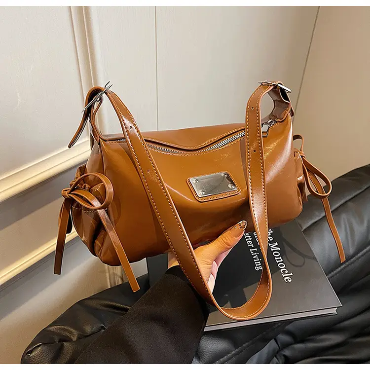 Women Crossbody Bag Black Leather 2026 New Model — feature 42