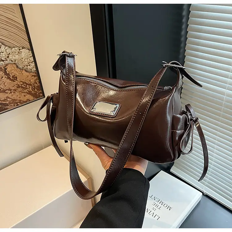 Women Crossbody Bag Black Leather 2026 New Model — feature 45