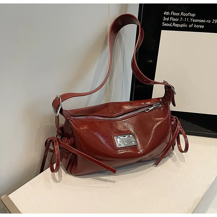 Women Crossbody Bag Black Leather 2026 New Model — feature 48