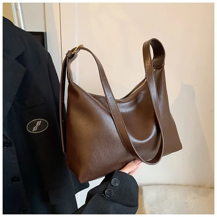 Large Capacity Brown Leather Shoulder Bag for Women — feature 12