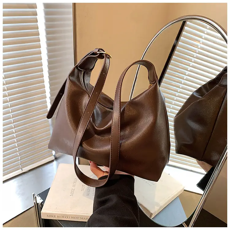 Large Capacity Brown Leather Shoulder Bag for Women — feature 17