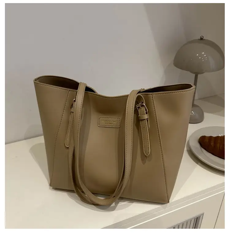 Women's Brown Leather Shoulder Bag 2024 Winter New Western Style — feature 16
