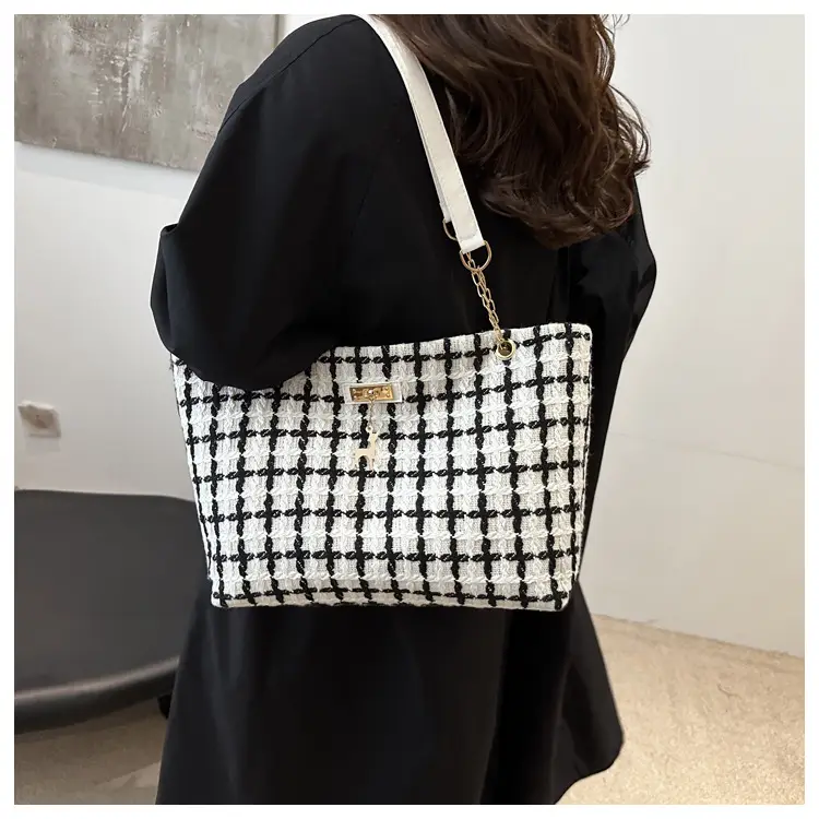 Korean Style Plaid Women's Shoulder Tote Bag Black White — feature 11