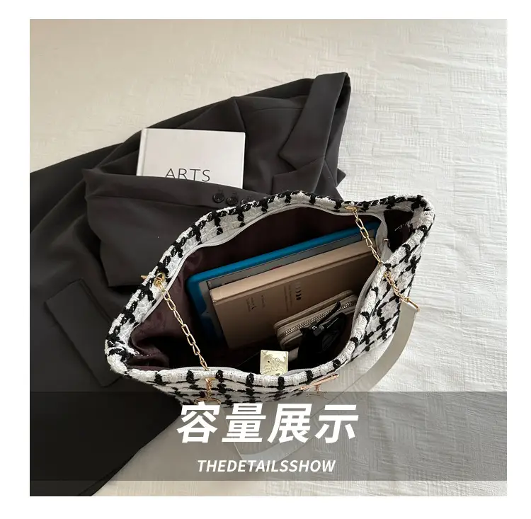 Korean Style Plaid Women's Shoulder Tote Bag Black White — feature 8