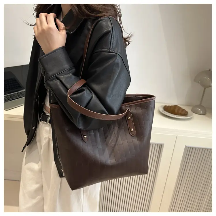 Vintage Brown Large Capacity Women's Tote Bag — feature 14