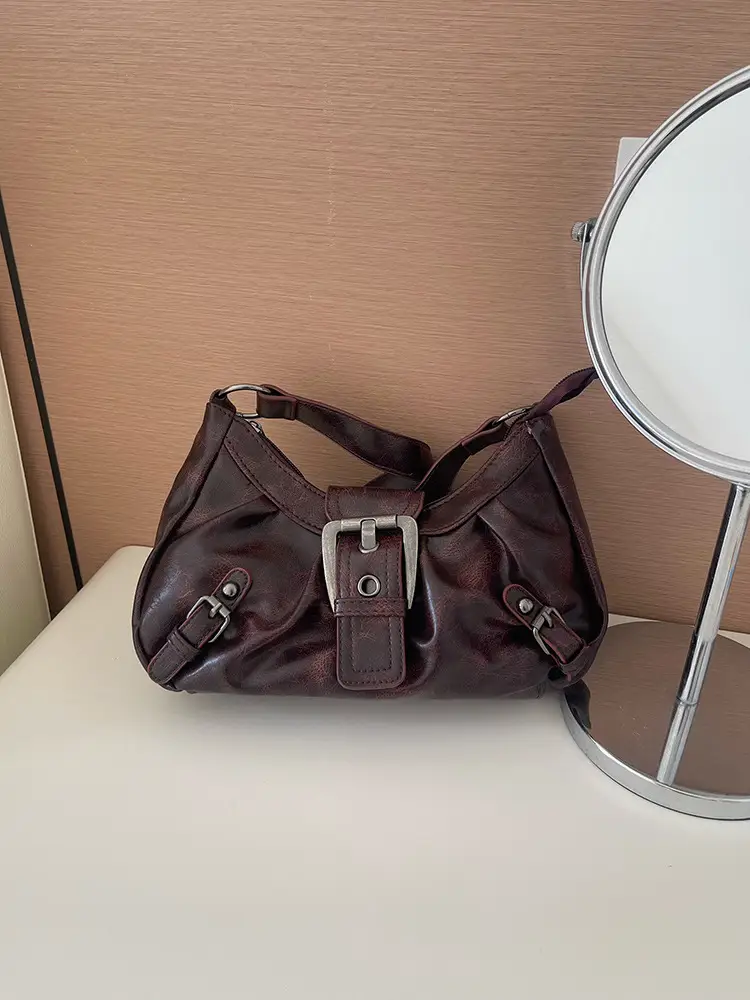 Black Punk Shoulder Bag with Metal Clasp - Image 3
