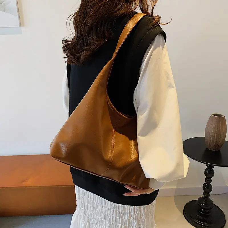 Large Capacity Soft Leather Tote Bag for Women - Image 5