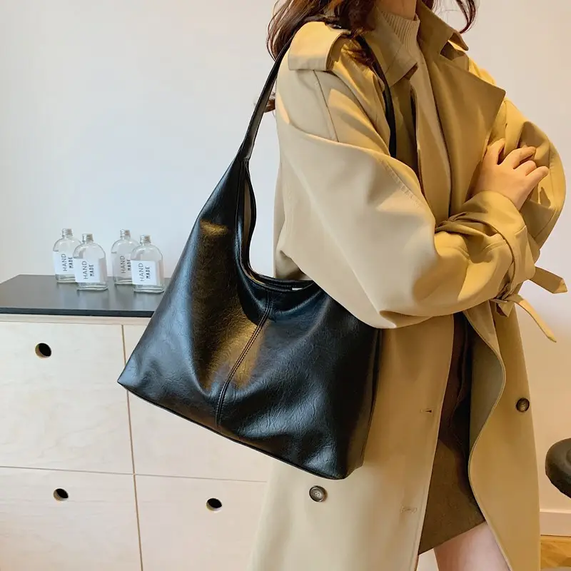 Large Capacity Soft Leather Tote Bag for Women - Image 7